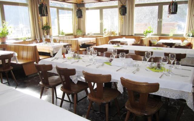 Hotel Schuster