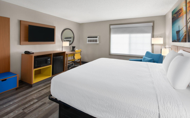 Days Inn by Wyndham Pierre