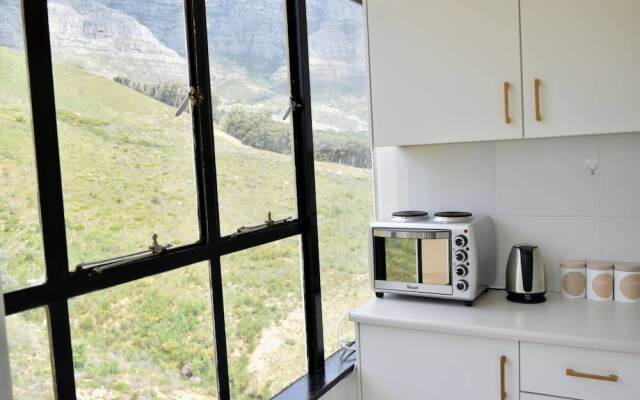 1 Bedroom Disa Park Studio in Vredehoek