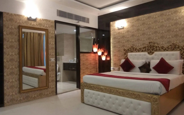 Hotel Signature Grand