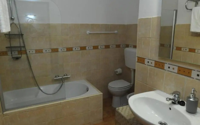 Lagos Central Apartments Ap 3