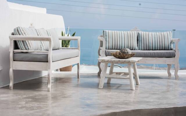 The Grand Cave House