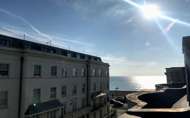 The Skye Seaview Apartment