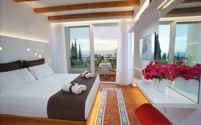 Felix Residence