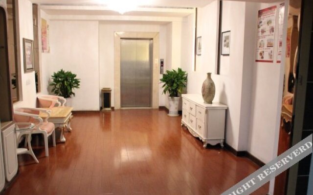 Yixing Hotel