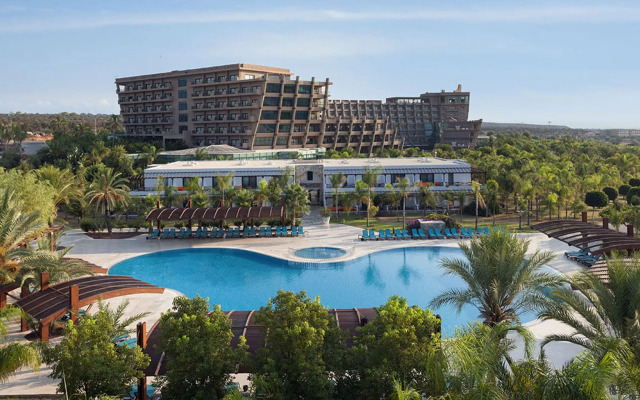 Noah's Ark Deluxe Hotel & Spa