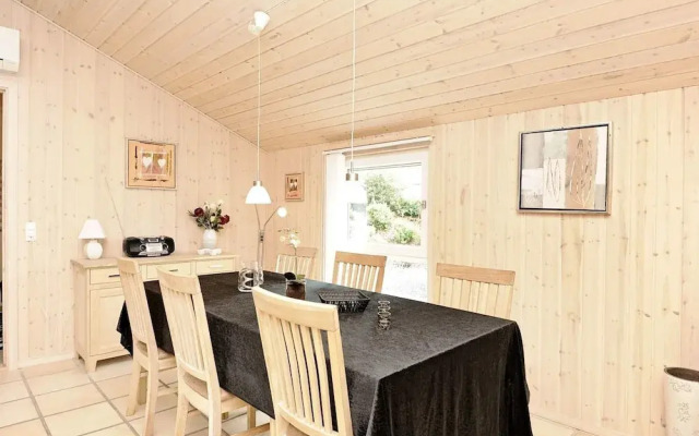 6 Person Holiday Home in Oksbol-by Traum