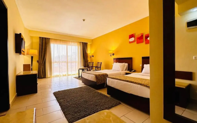 Regency Plaza Aqua Park & SPA