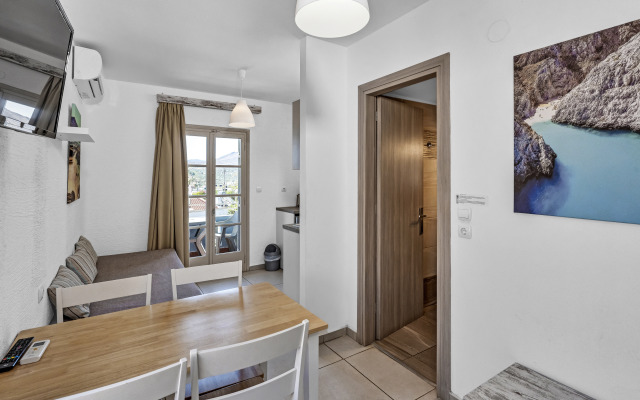 Erato Hotel