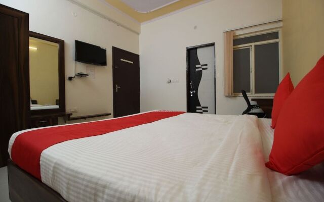 Oyo Flagship 33020 Kusum Vihar Jagat Pura