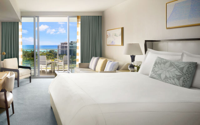 The Ritz-Carlton Residences, Waikiki Beach