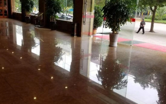 Junqilin Hotel – Outside – Chuxiong