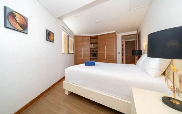 Luxury 2BR Apartment in Bluepoint 82