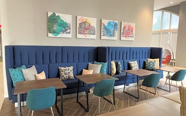 Home2 Suites by Hilton St. Louis Downtown