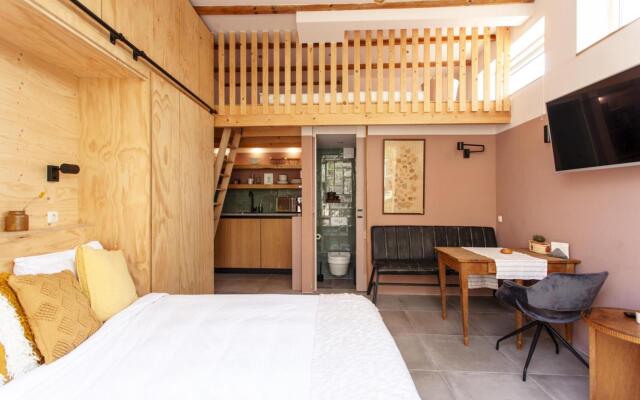 Lovely and charming guesthouse near city center, close to Rotterdam