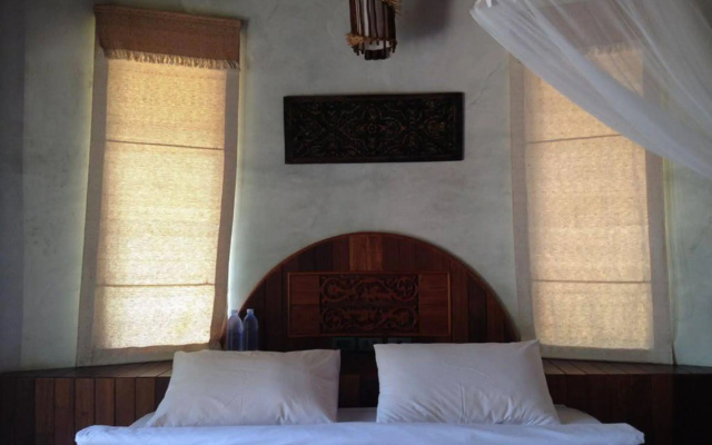 Malibu Beach Bungalows