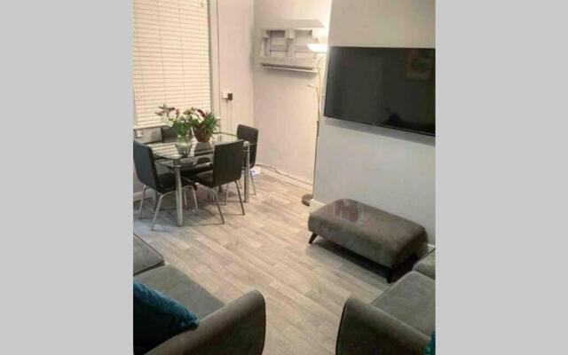 The Terrace Chester, modern 3 bed house