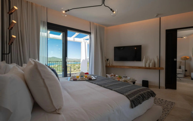 Sulia House Porto Rotondo, Curio Collection by Hilton
