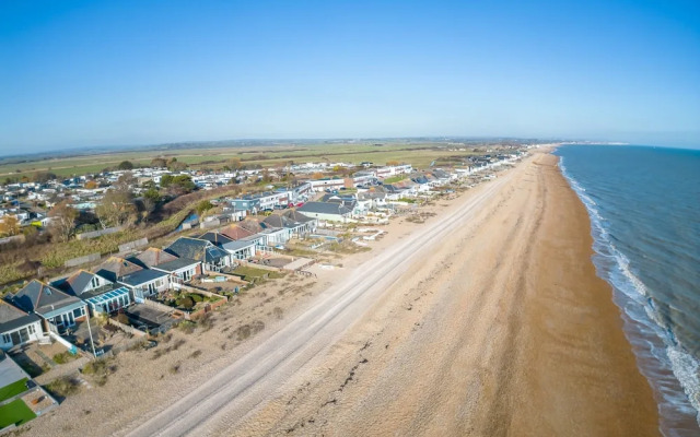 Large Family Getaways Metres From the Beach