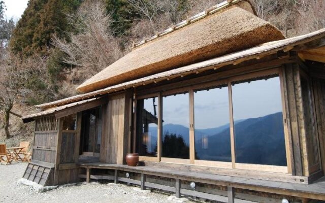 Tougenkyo-Iya-no-Yamazato