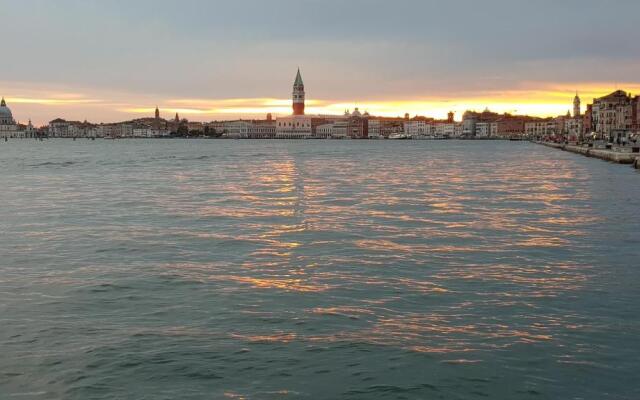 Veneziacentopercento B&B - Rooms & Apartments in Venice