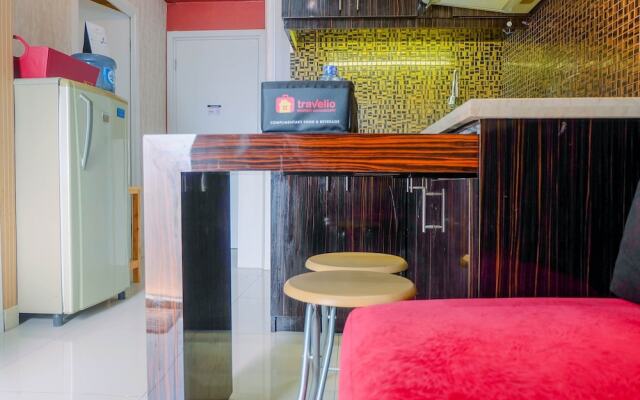 Warm 2BR Apartment at Green Pramuka City