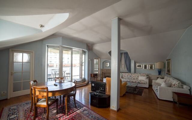 HbHall - Duomo Suite 7 Apartment