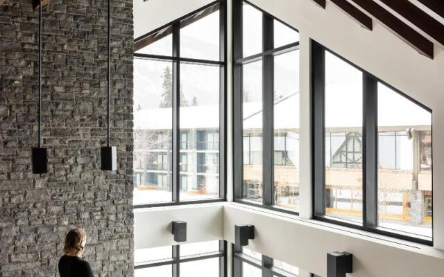 Peaks Hotel and Suites