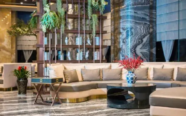 Relex Hotel