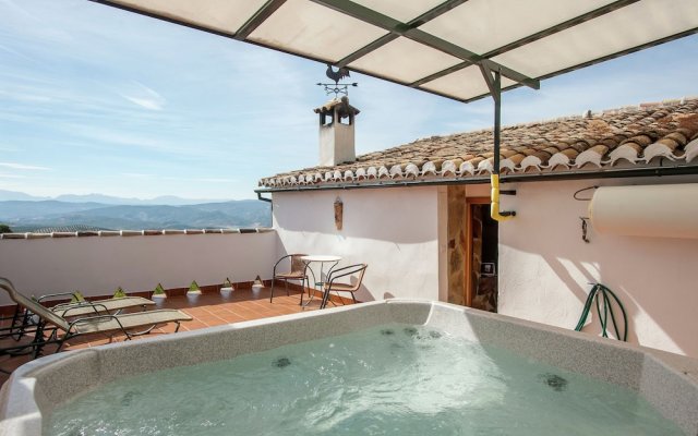 Rural Apartment With Pool And Jacuzzi In An Old Andalusian Country Hous