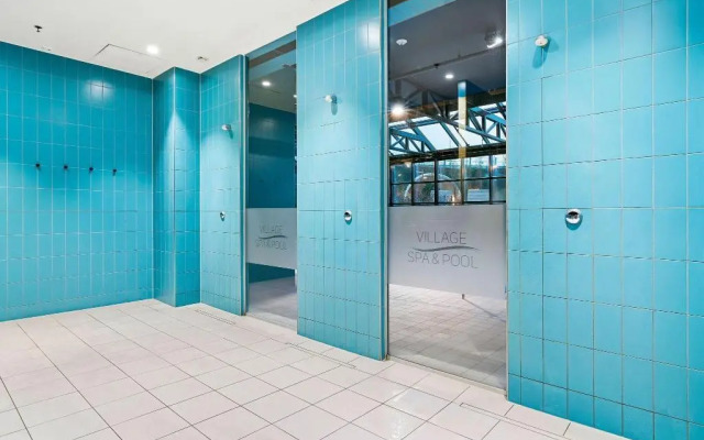 Corendon Amsterdam Schiphol Airport, a Tribute Portfolio Hotel