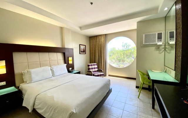 Circle Inn - Hotel & Suites