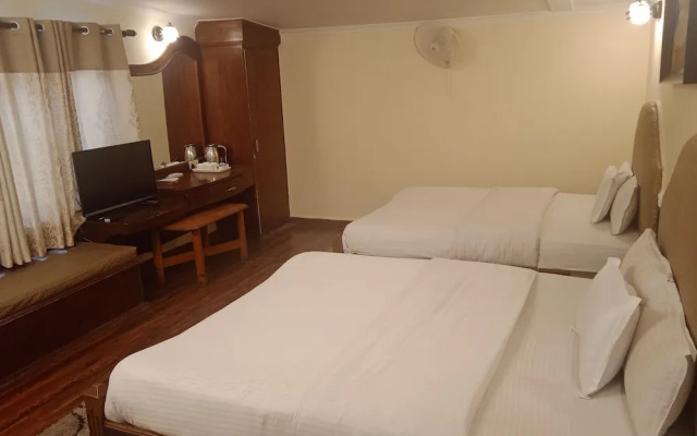 Hotel Happy Home The Lake Paradise