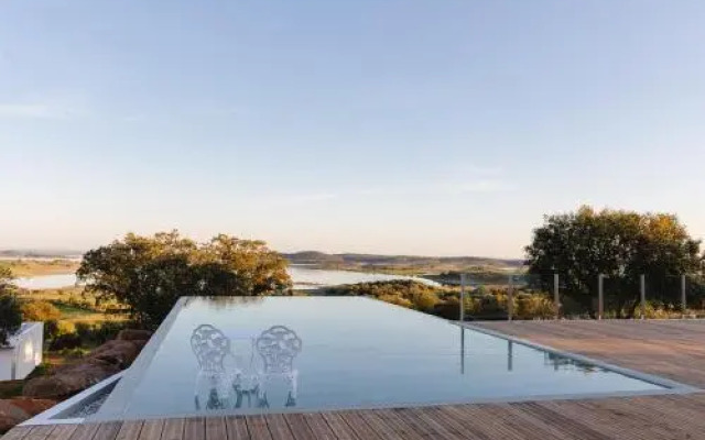 Montimerso Skyscape Country House