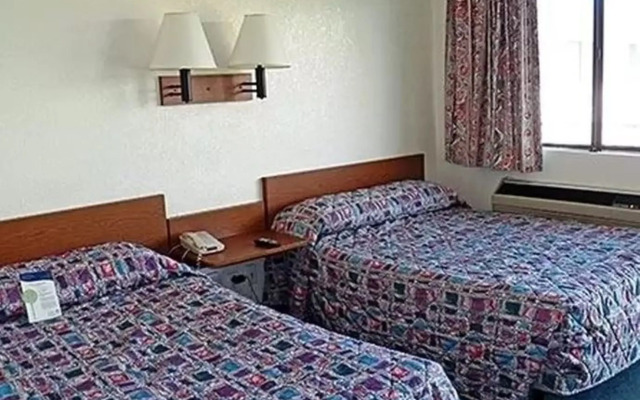 Rodeway Inn Fort Smith I-40