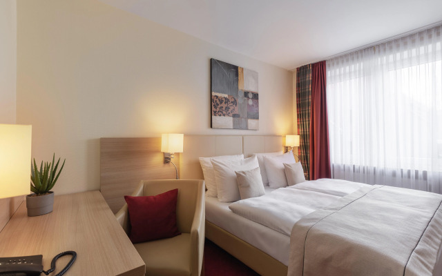 Garner Hotel Hamburg Wandsbek Marktplatz by IHG