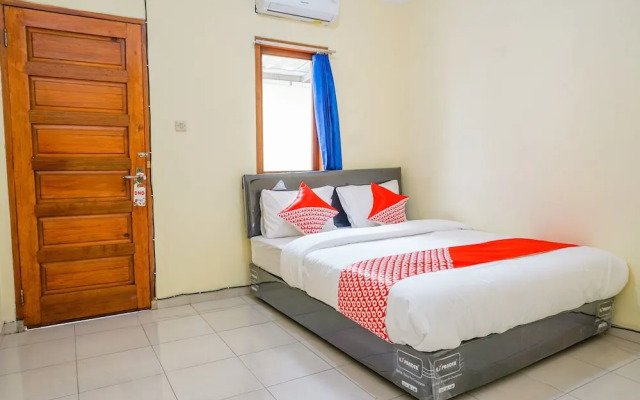 Ardini Residence by OYO Rooms