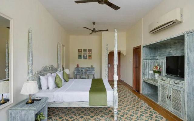 Swaroop Vilas - Lake Facing Boutique Hotel