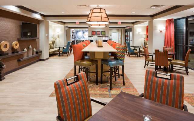 Hampton Inn Minneapolis-Roseville