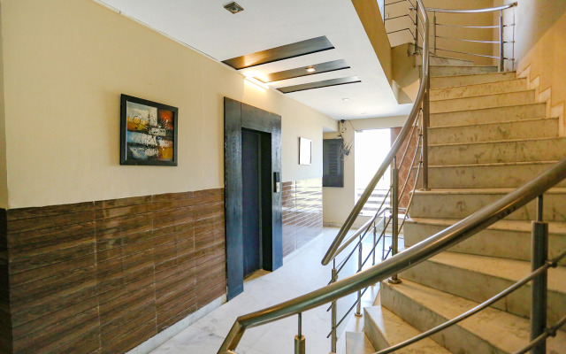Capital O 605 Hotel Camria