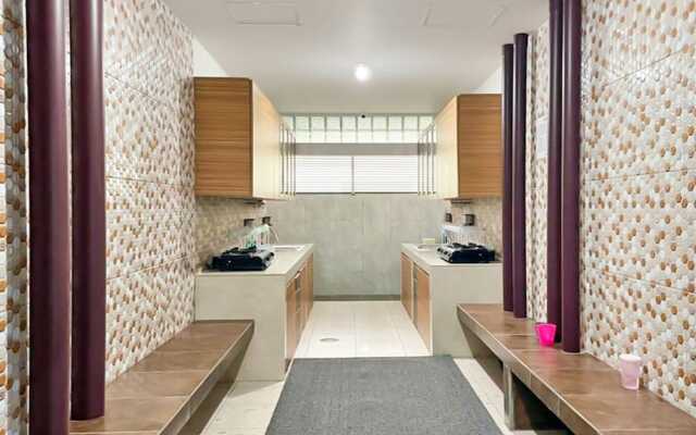 OYO 90708 Kbr Home