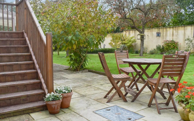 Purbeck Apartment