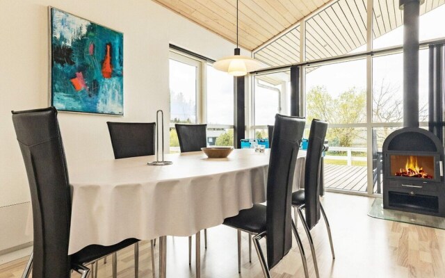 6 Person Holiday Home in Fjerritslev-by Traum