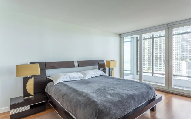 2 Bedroom Pearl in Downtown Miami