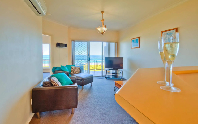 Meridian Resort Beachside