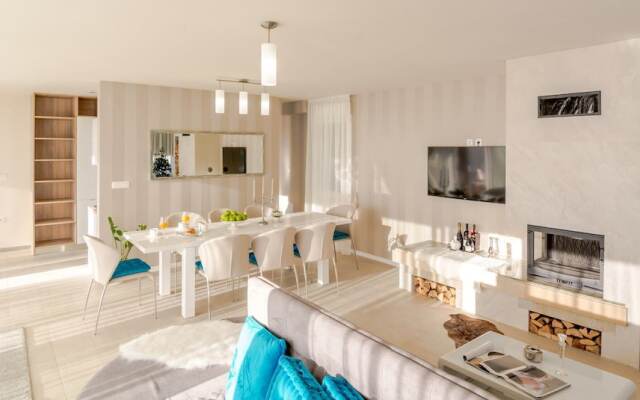 Luxury Villa White Velvet with Pool