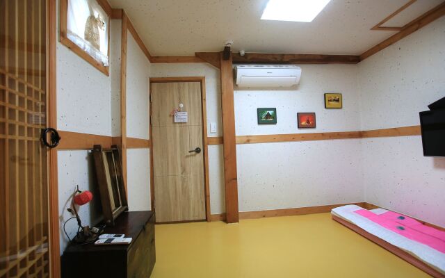 Saekdongjeogori Guesthouse