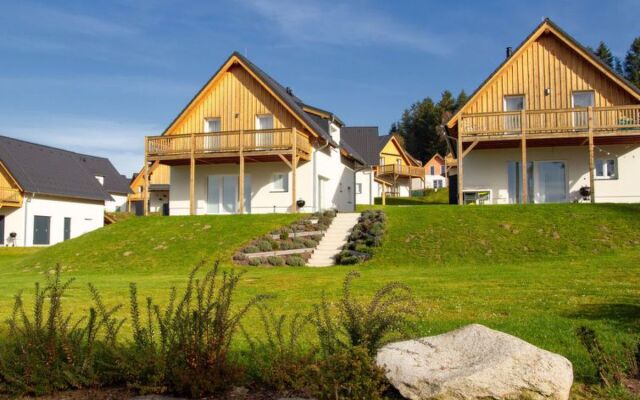 Lakeside Village 32920