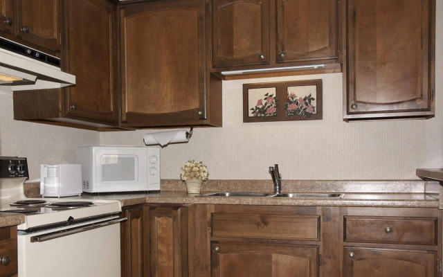 Sophie Station Suites