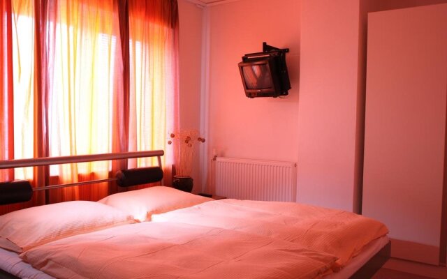 Hotel Solitaire FREE Parking Self Check-in